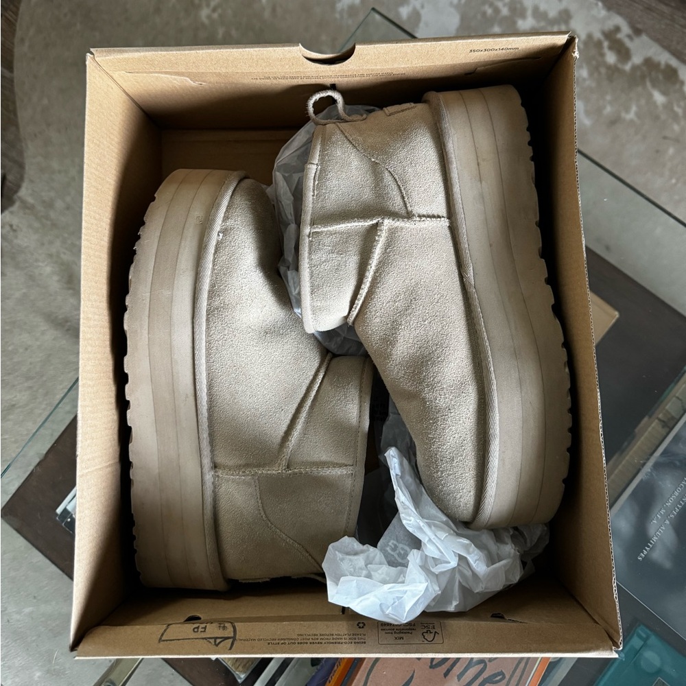 Ugg classic ultra mini platform